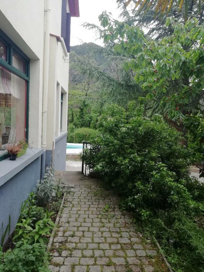 Gasthaus La Mirabelle-casteil Country House Exterior foto